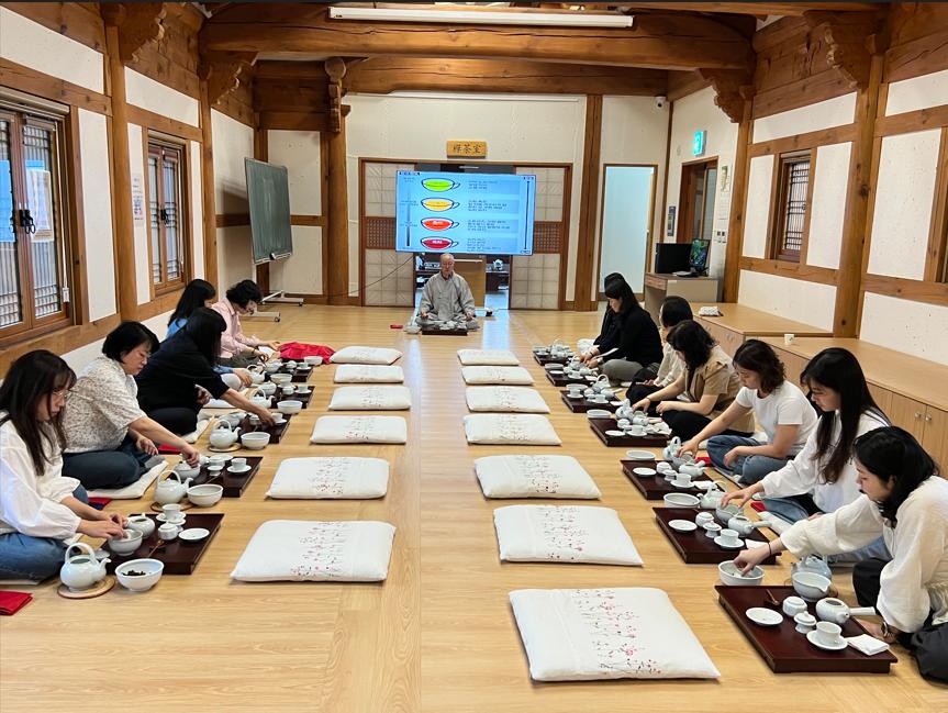 2026년 제5차 세종시 지역자율형사회서비스 투자사업 제공자 교육 [힐링 명상 및 다도 체험 프로그램] 사진1